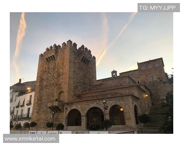 探索埃斯特旺的魅力与历史，揭开这座城市的文化面纱与独特风情